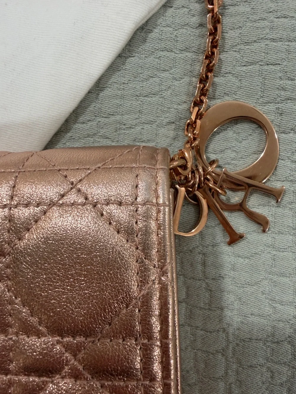 Dior Lady Dior Wallet on Chain - limited edition Metallic Rose Gold - Picture 10 of 13